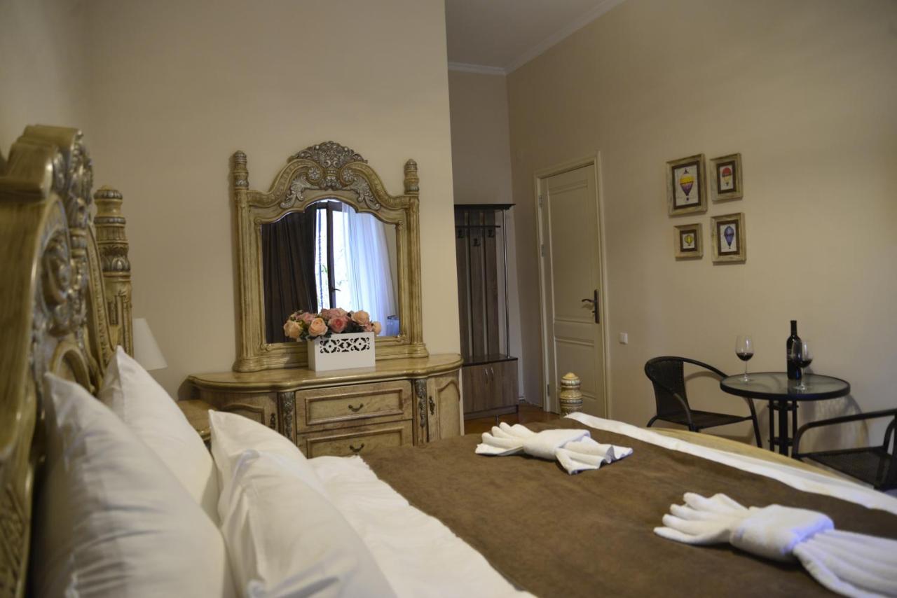 Hotel Victoria Боржоми Екстериор снимка