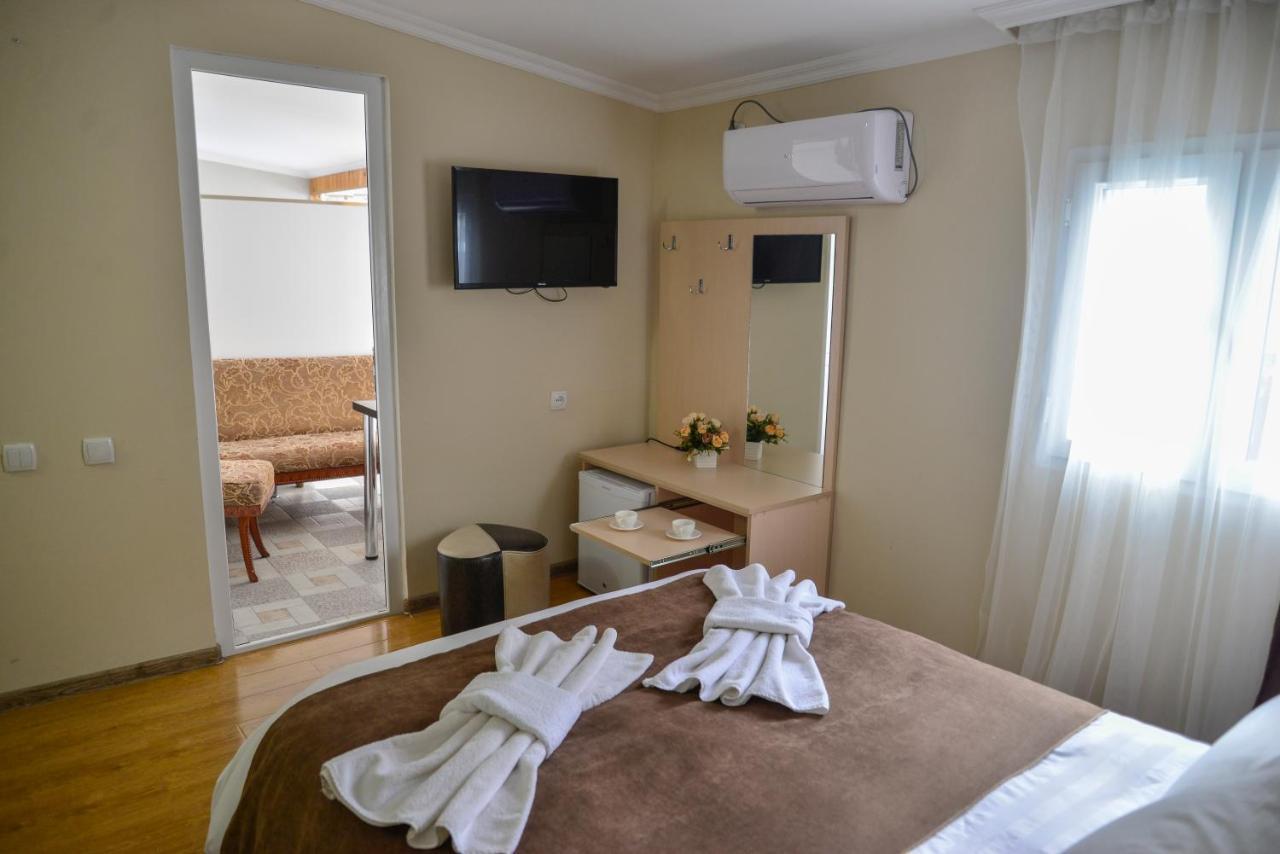 Hotel Victoria Боржоми Екстериор снимка
